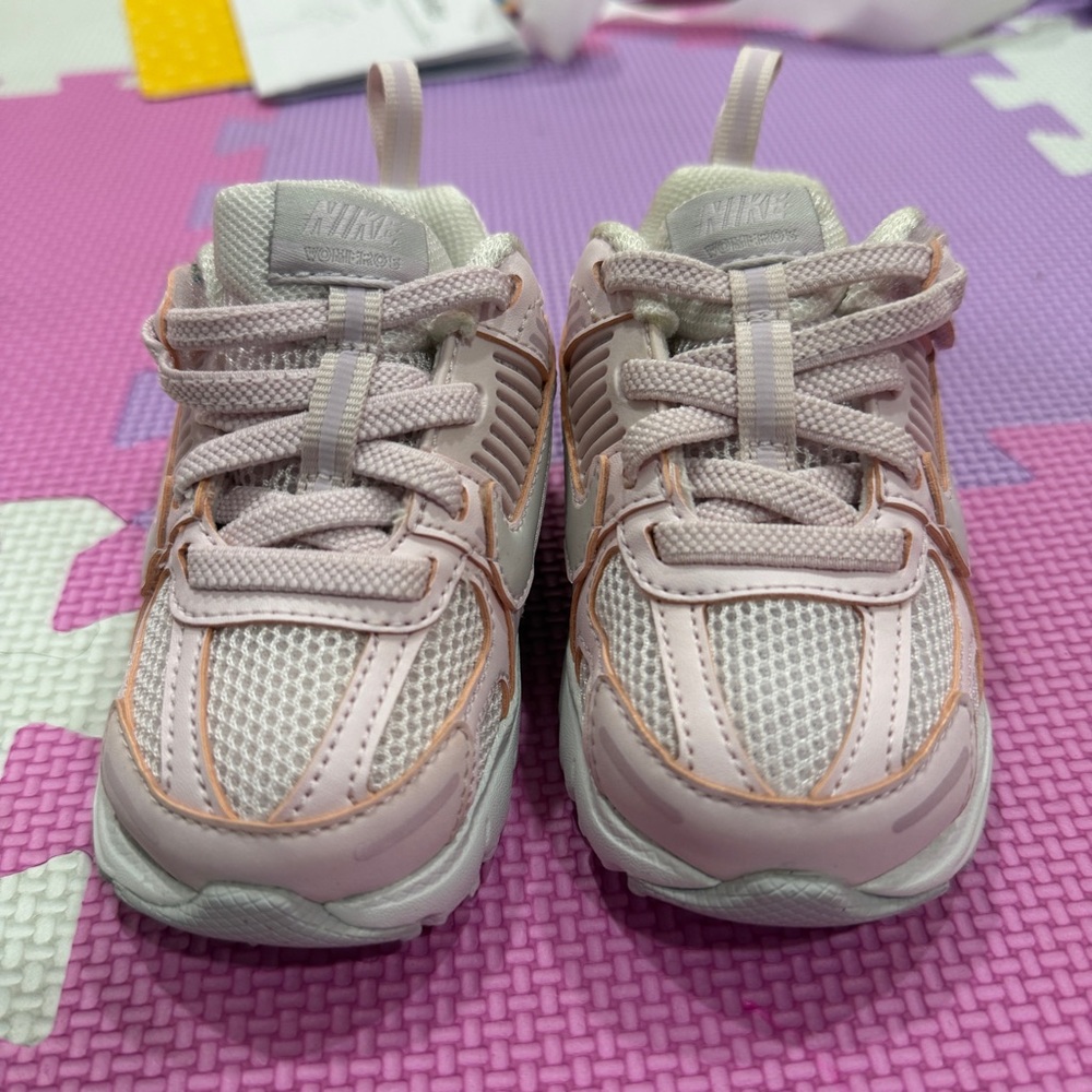Nike Kids Light Pink and Gray Sneakers